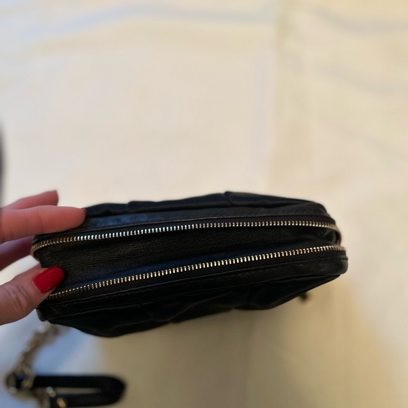 Tory Burch Madelyn Wristlet - Picture 6 of 9